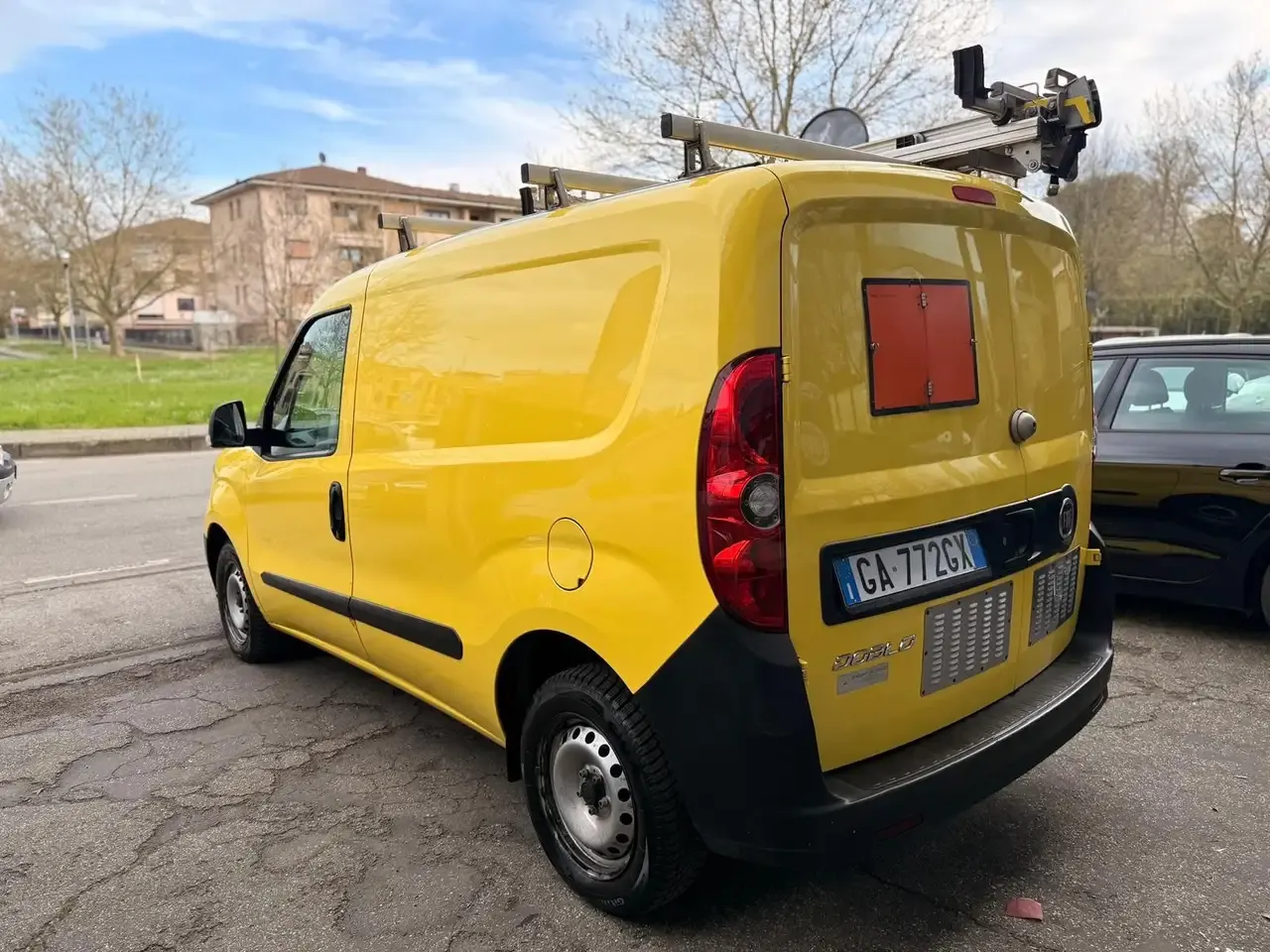 Foto 4 di 11