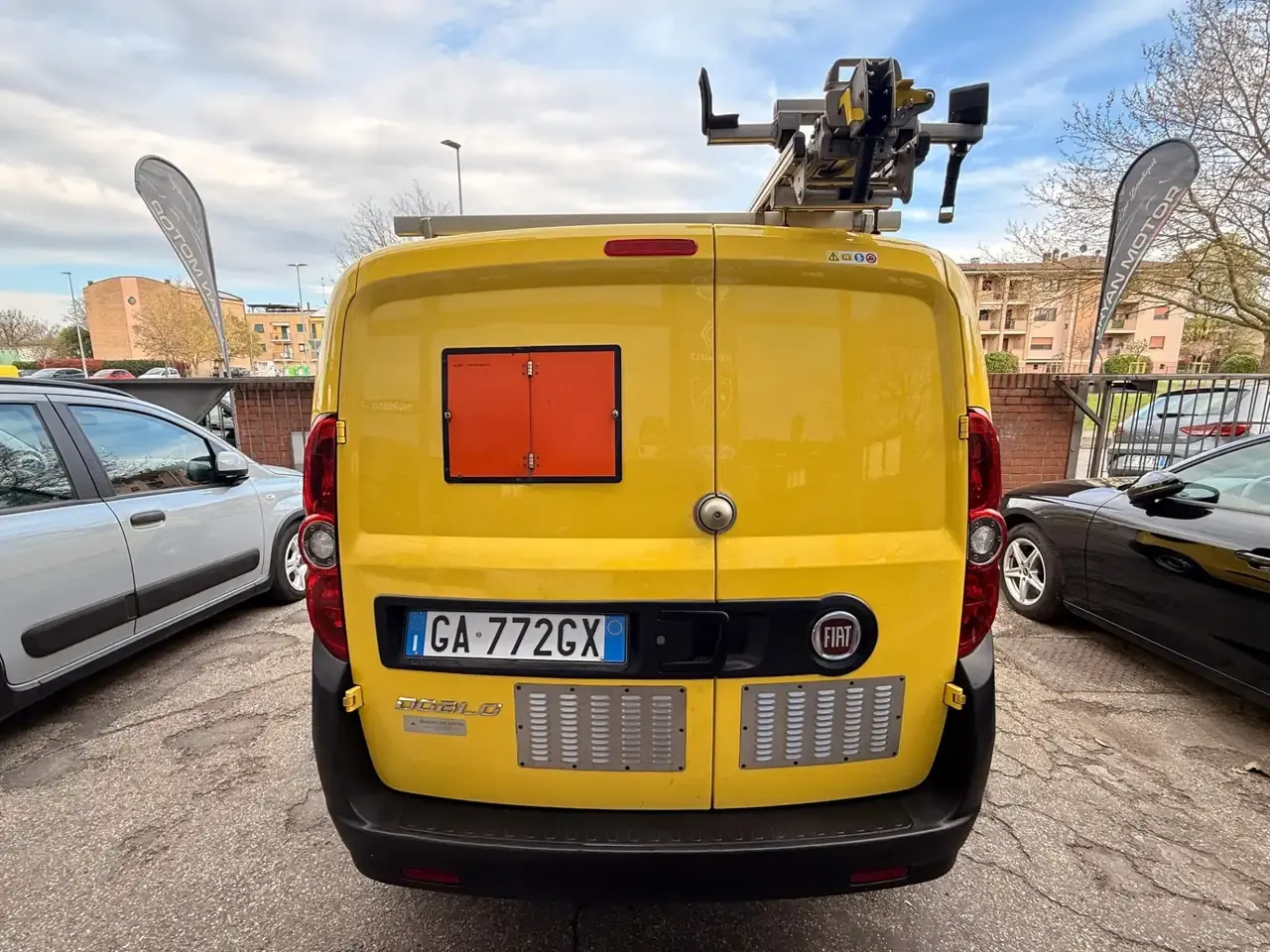 Foto 7 di 11