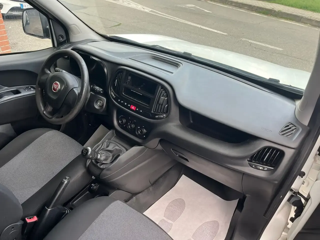 Foto 11 di 11