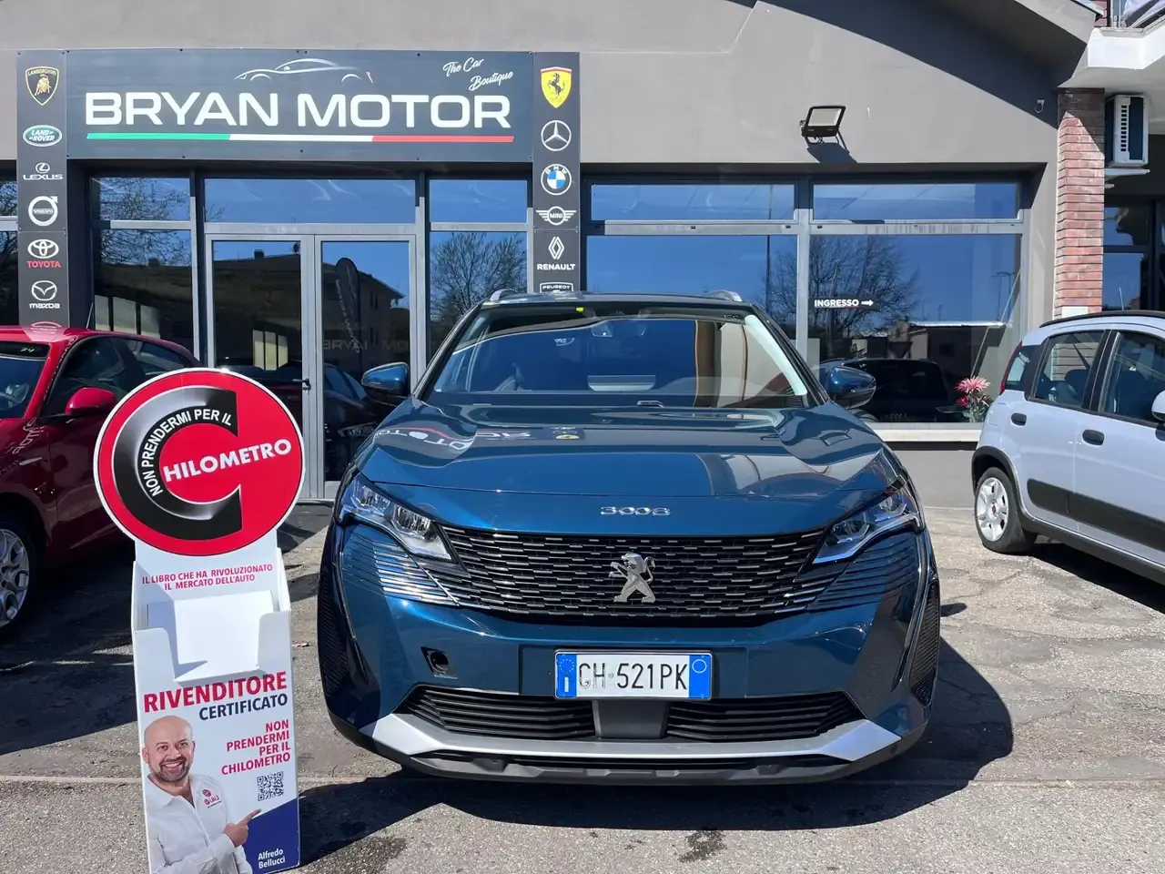 Foto 3 di 11