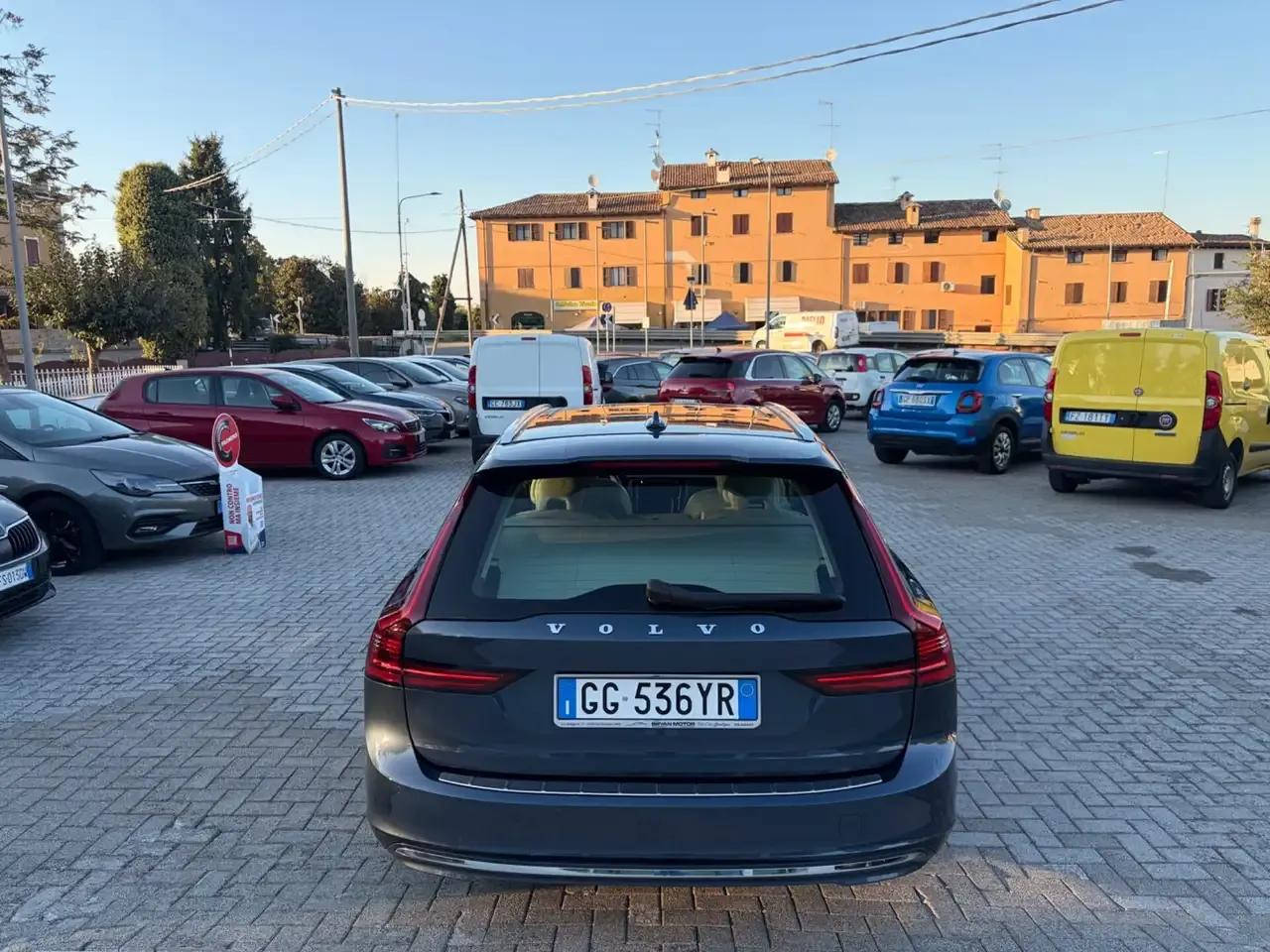 Foto 7 di 11