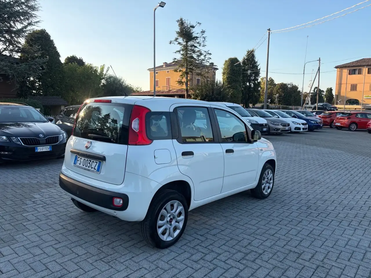 Foto 5 di 11