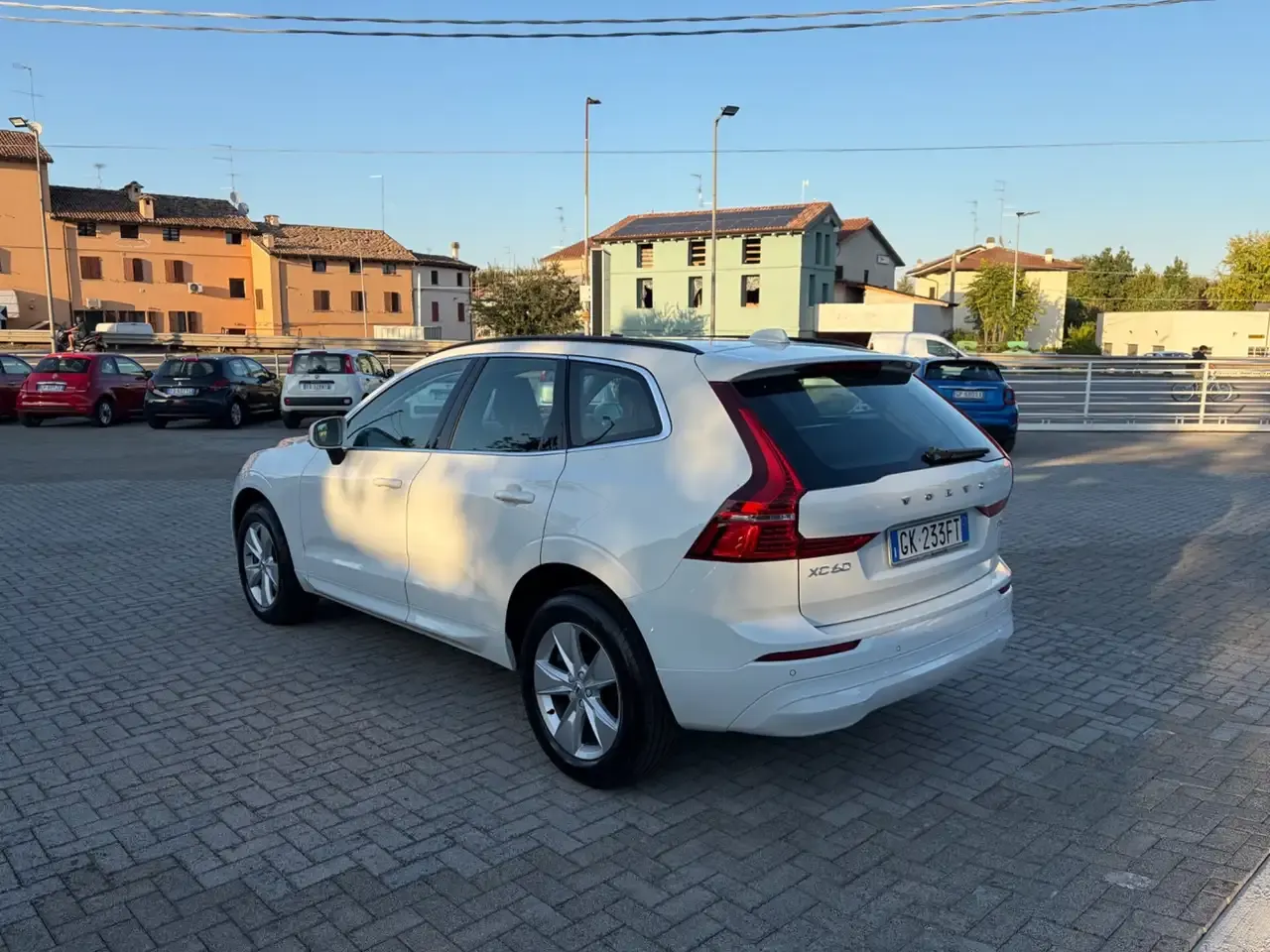 Foto 5 di 11