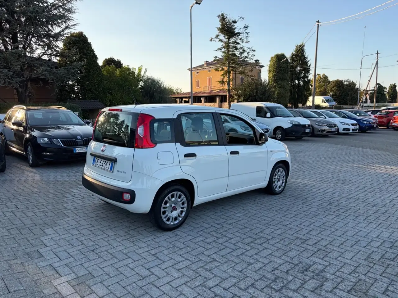Foto 5 di 11