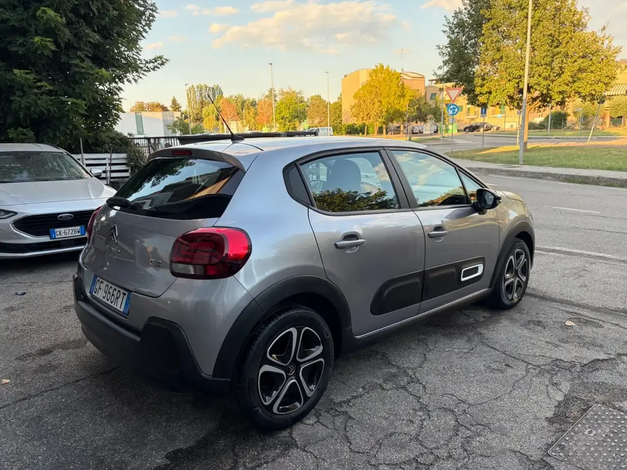 Foto 5 di 11