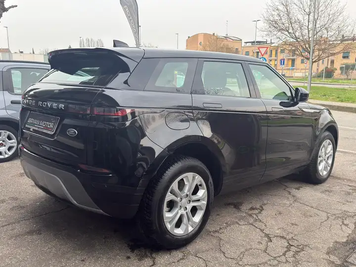 
										Range Rover Evoque full									